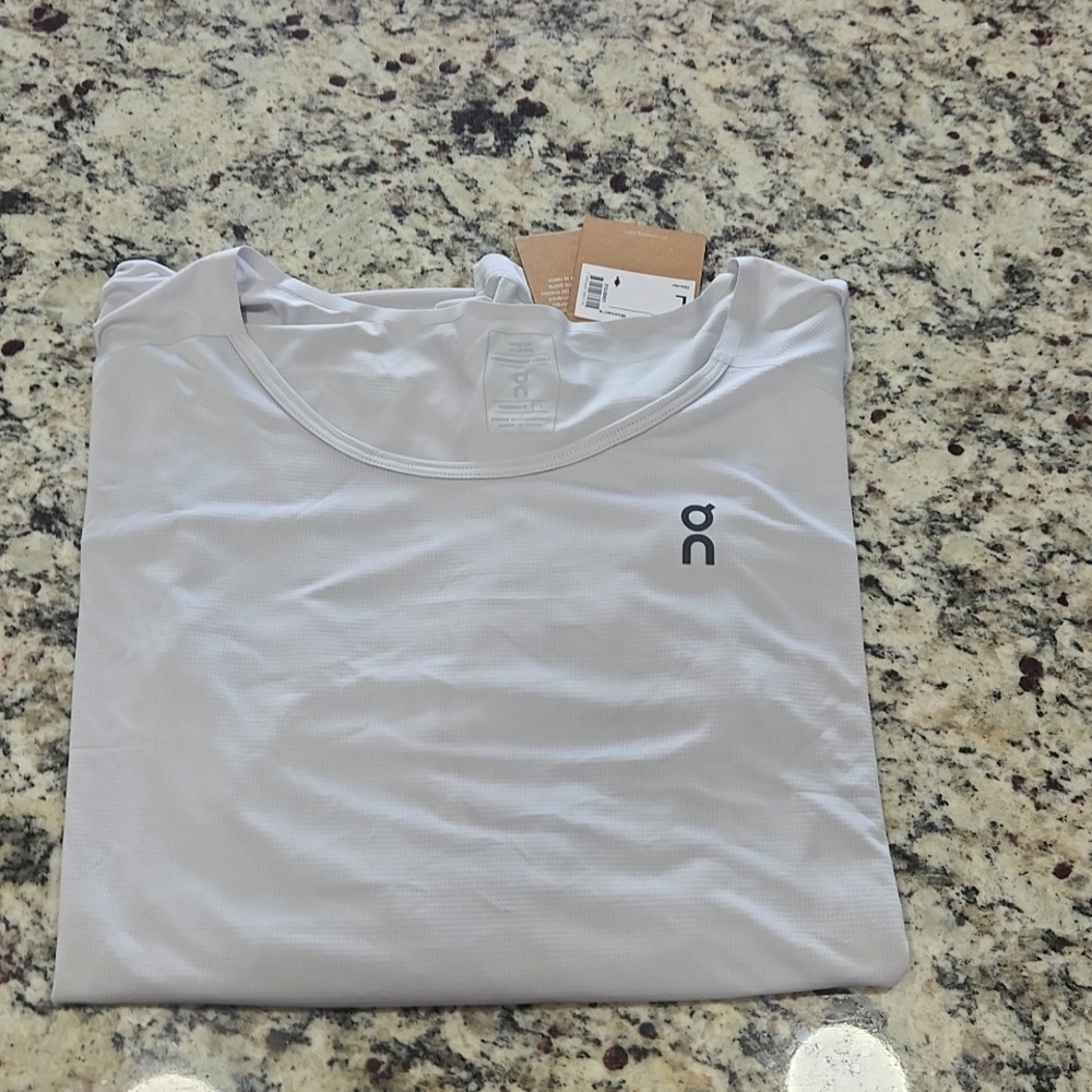 ON Performance Shirt